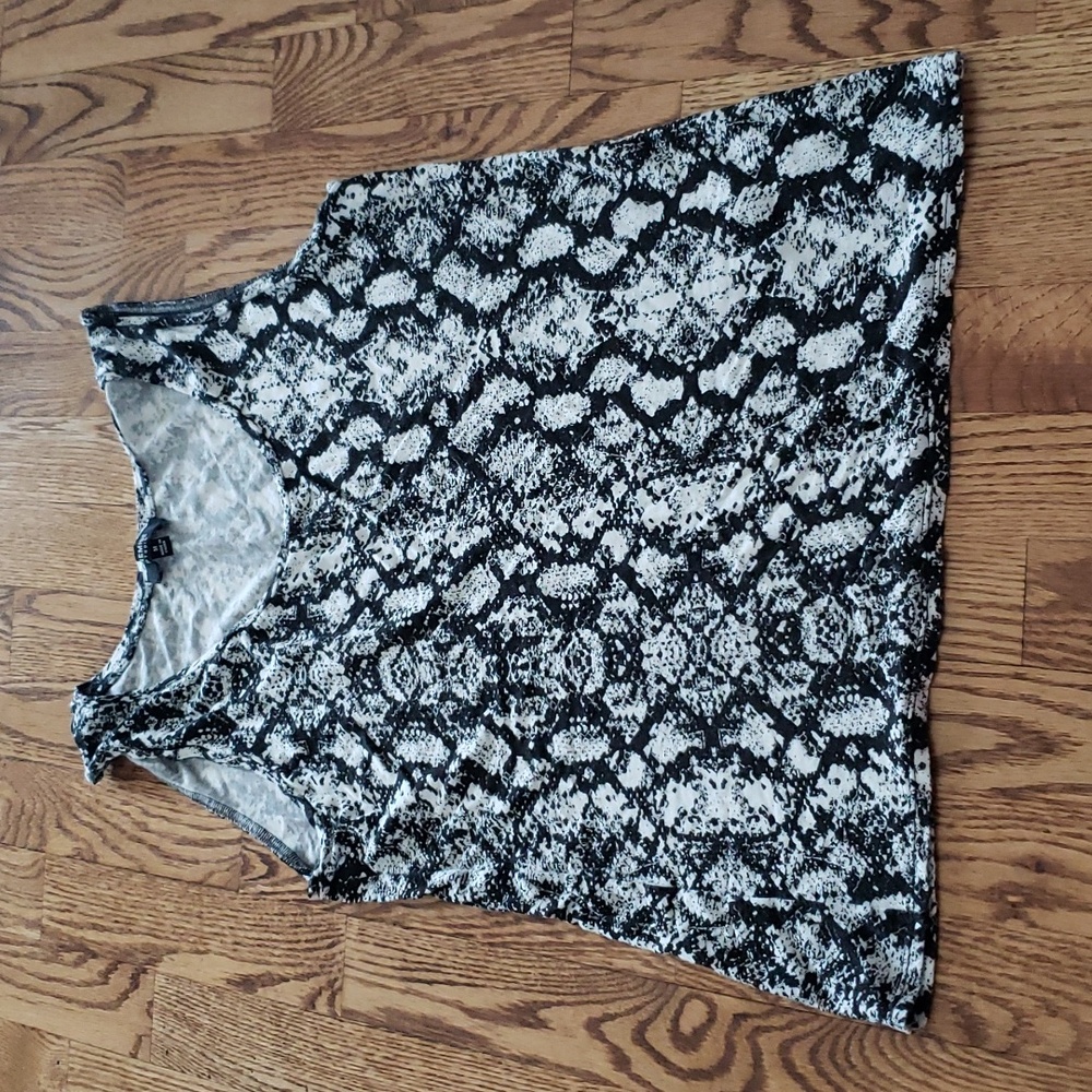 (M) Premise Studio Reptile Print Soft Tank Top Casual Loungewear At Home